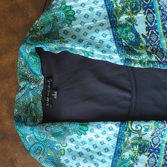 3/$40 Sara Michelle Blouse Sz 12 - Picture 2 of 4